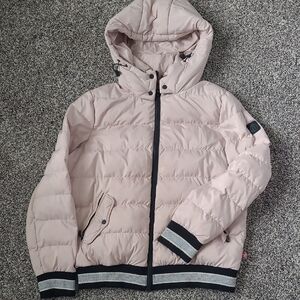 Bernardo Pink Hooded Puffer Jacket with Quilted Design